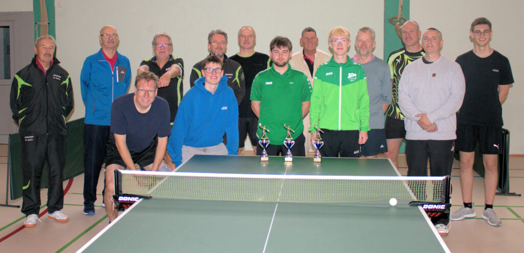Teilnehmer der Tischtennis-Vereinsmeisterschaften 2025